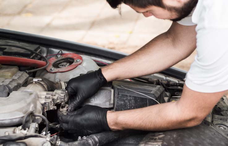 por-que-se-descarga-la-bateria-de-mi-carro-si-es-nueva